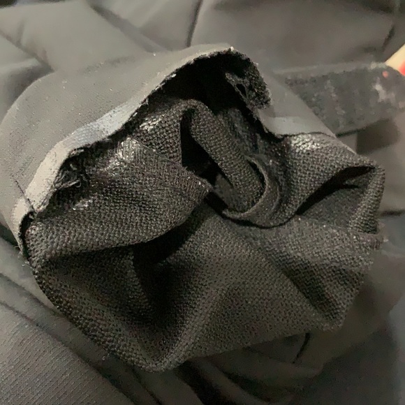 Mountain Hardwear performance jacket - Picture 13 of 13